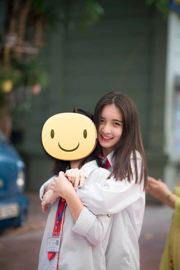Nữ sinh chuyên Anh và nụ cười răng khểnh khiến dân mạng nổi sóng - ảnh 1
