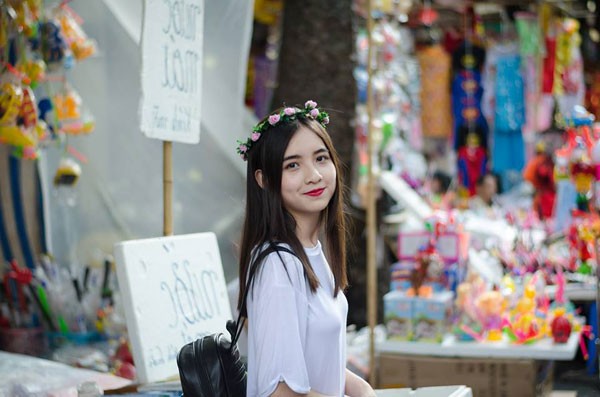 Nữ sinh chuyên Anh và nụ cười răng khểnh khiến dân mạng nổi sóng - ảnh 2