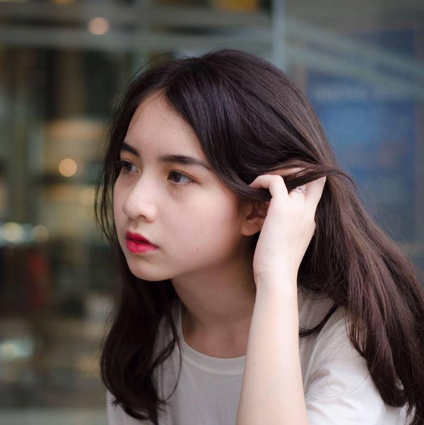 Nữ sinh chuyên Anh và nụ cười răng khểnh khiến dân mạng nổi sóng - ảnh 3