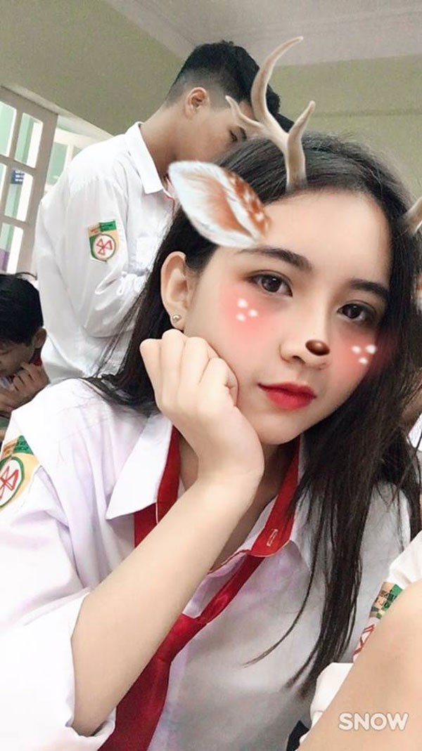 Nữ sinh chuyên Anh và nụ cười răng khểnh khiến dân mạng nổi sóng - ảnh 6