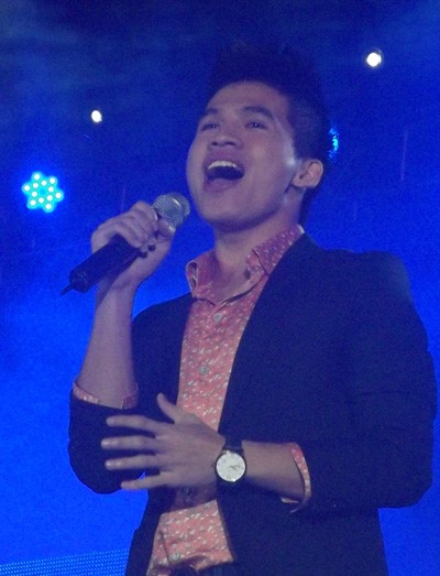 Quốc Thiên Idol da diết trong Biển vắng chiều nay