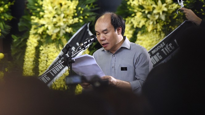Những giọt nước mắt tiếc thương trong đám tang thầy Văn Như Cương - ảnh 7