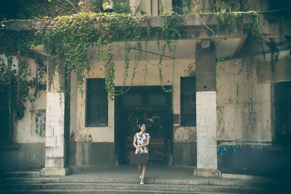 Nữ lãnh đạo cực xinh làm mẫu ảnh quảng bá du lịch quê nhà - ảnh 5