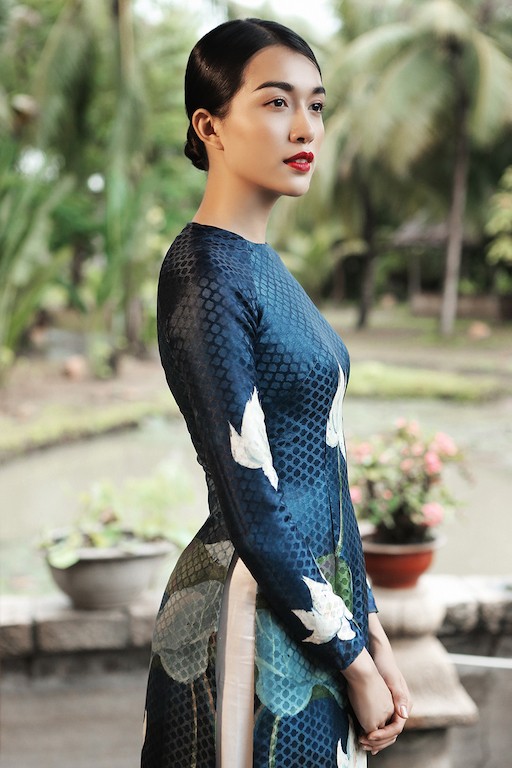 Dàn hoa hậu, á hậu hội ngộ tôn vinh áo dài - ảnh 1