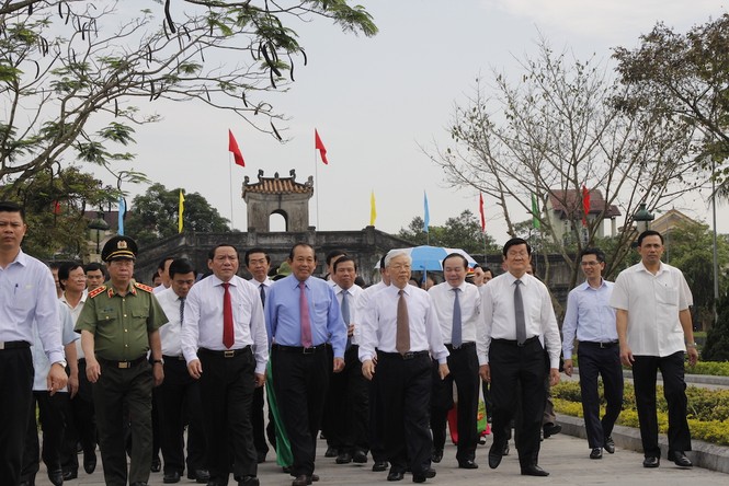Tổng Bí thư Nguyễn Phú Trọng thăm Thành cổ Quảng Trị - ảnh 1