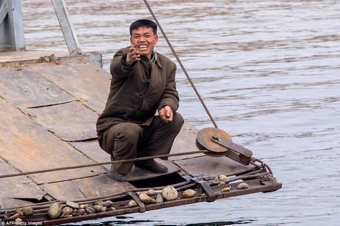 Chẳng màng thế sự, quân dân Triều Tiên bình thản dự lễ hội - ảnh 18