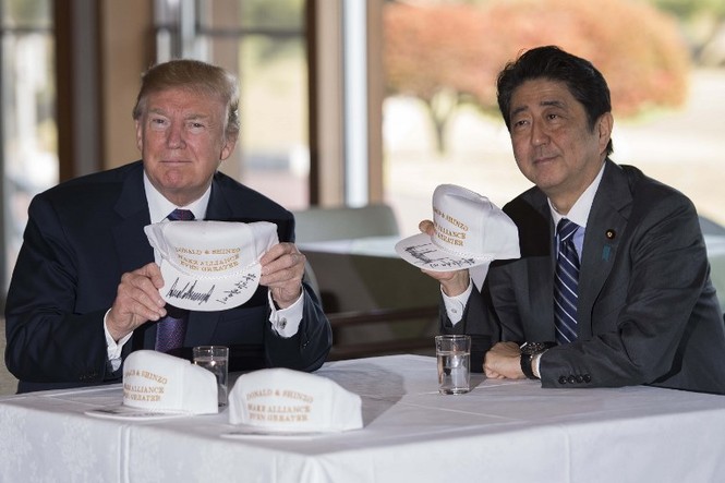 Tổng thống Mỹ và Đệ nhất phu nhân làm gì trong ngày đầu thăm Nhật Bản? - ảnh 8
