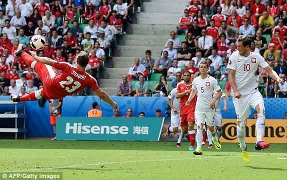 Chiêm ngưỡng 10 siêu phẩm bàn thắng ở EURO 2016 - ảnh 4