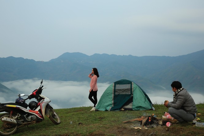 Săn mây trên 'lưng khủng long' Tà Xùa - ảnh 4