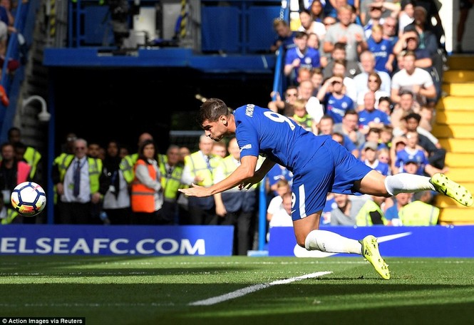 Chelsea thất thủ trong trận mở màn 'điên rồ' giải Ngoại hạng Anh - ảnh 2