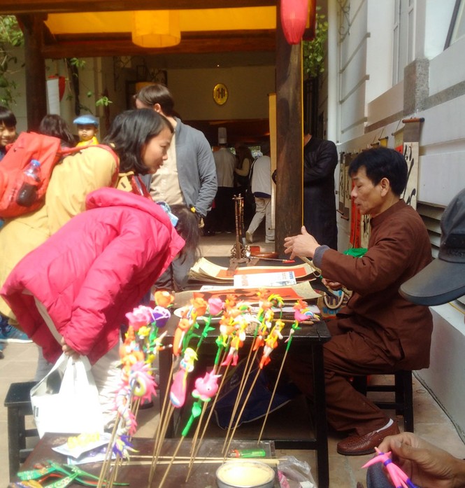 Tái hiện chợ Tết Hà thành giữa lòng Hà Nội - ảnh 6