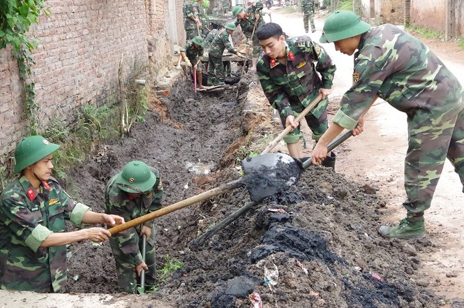 Hải quân huấn luyện cho tàu ngầm gần 2.000 giờ - ảnh 1
