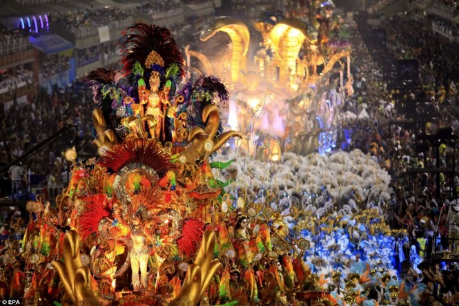 Nóng bỏng lễ hội Rio Carnival ở Brazil - ảnh 11