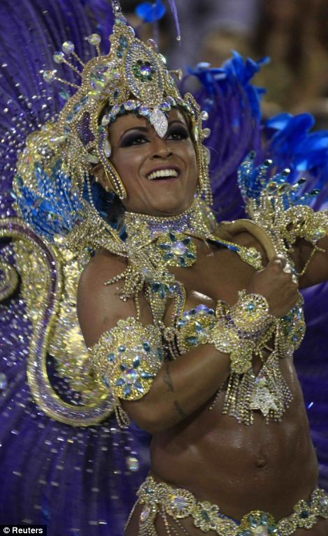 Nóng bỏng lễ hội Rio Carnival ở Brazil - ảnh 12