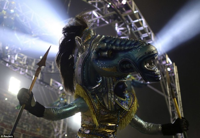 Nóng bỏng lễ hội Rio Carnival ở Brazil - ảnh 18