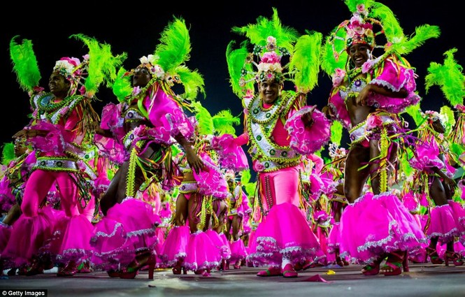 Nóng bỏng lễ hội Rio Carnival ở Brazil - ảnh 22