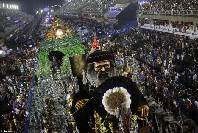 Nóng bỏng lễ hội Rio Carnival ở Brazil - ảnh 4