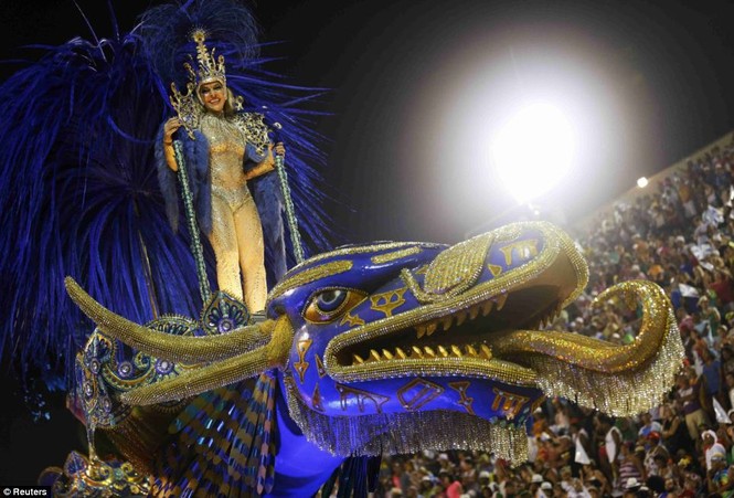Nóng bỏng lễ hội Rio Carnival ở Brazil - ảnh 6