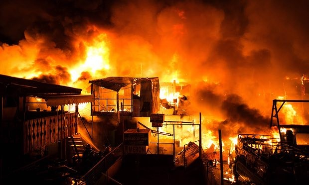 Kinh hoàng hàng nghìn ngôi nhà bị thiêu rụi trong một đêm - ảnh 5