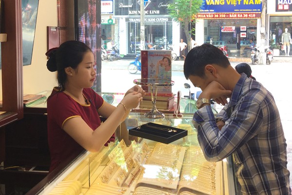 Nhu cầu trang sức nam tăng khá mạnh - ảnh 1