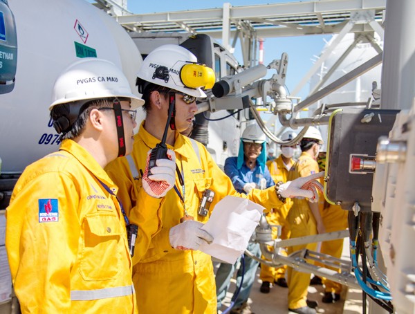 GPP Cà Mau xuất thử nghiệm thành công chuyến hàng LPG đầu tiên - ảnh 2