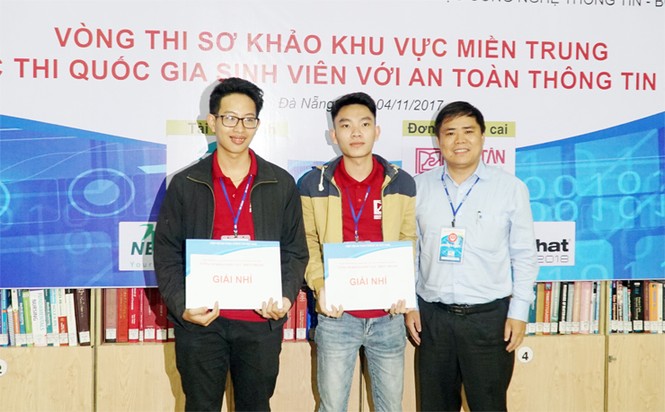 chao - Sinh viên chương trình 'lấy bằng Mỹ tại đại học Duy Tân” chào đón APEC 2017 2017_antoantt1_gswe