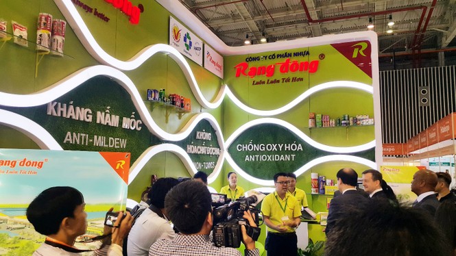 Nhựa Rạng Đông phát huy thế mạnh tại hội chợ quốc tế Vietnam Foodexpo - ảnh 2