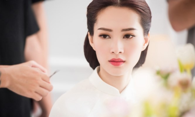 Hoa hậu Đặng Thu Thảo: Cổ tích giữa đời thực - ảnh 6