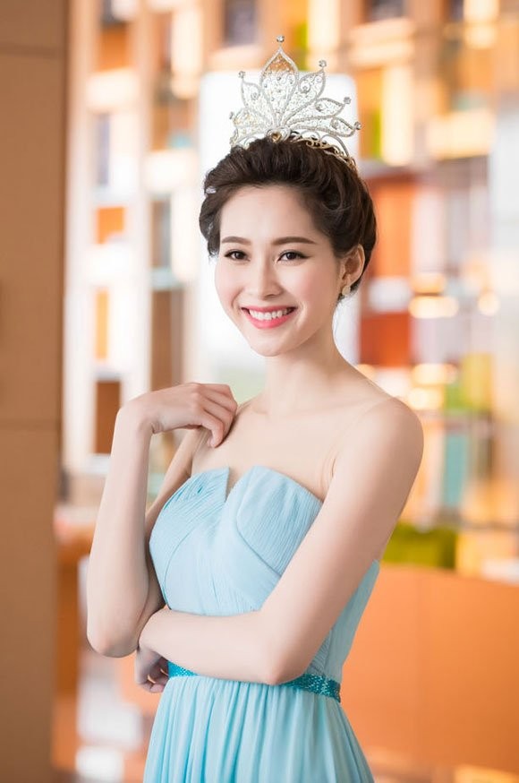 Hoa hậu Đặng Thu Thảo: Cổ tích giữa đời thực - ảnh 3