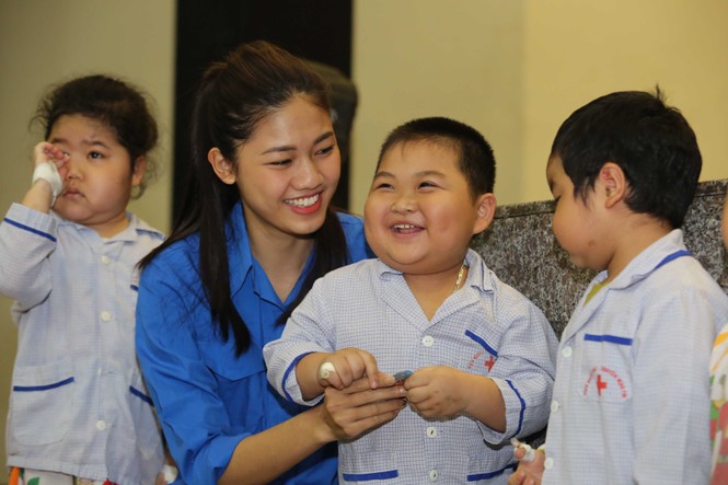 chủ nhật đỏ - ảnh 8