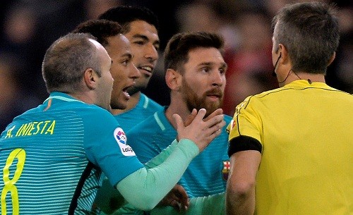 Huyền thoại Real chỉ trích việc Messi không dự lễ trao giải của FIFA - ảnh 1
