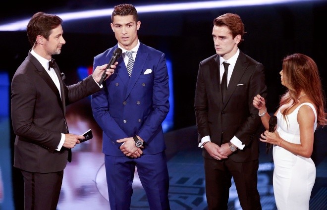Ronaldo đưa bạn gái mới đi nhận giải thưởng của FIFA - ảnh 5