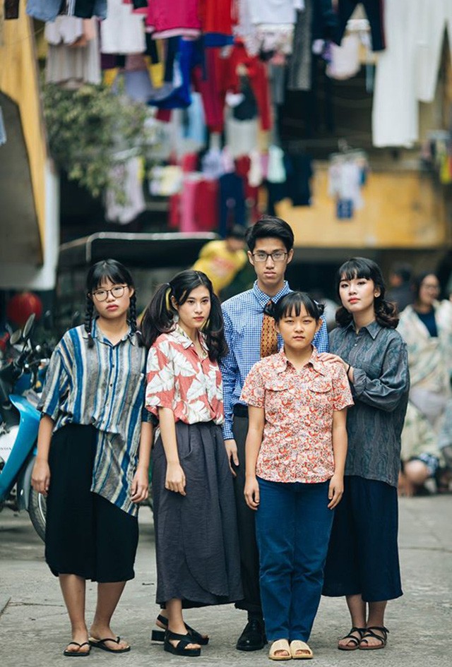 Thú vị bộ ảnh kỷ yếu mang phong cách thời bao cấp của teen Hà Nội - ảnh 1