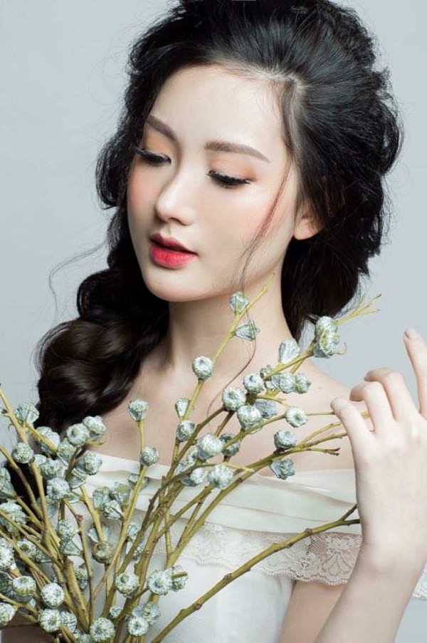 Cô gái xinh đẹp gây tranh cãi khi ví “tình yêu thời nay như mì ăn liền“ - ảnh 7