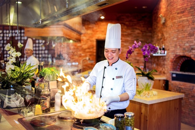 600 cơ hội việc làm hấp dẫn chờ bạn tại Sun World Đà nẵng - ảnh 1