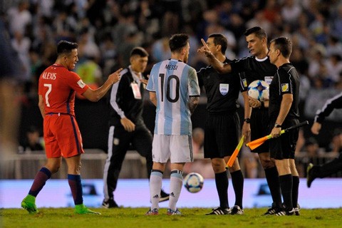 Messi từ chối đề nghị giảm án treo giò từ FIFA - ảnh 1