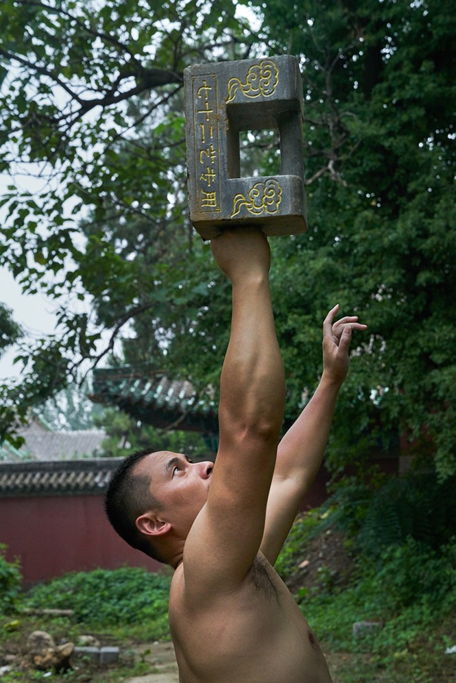 Bàn tay “dị thường” của võ sĩ Thiếu Lâm kung fu - ảnh 4