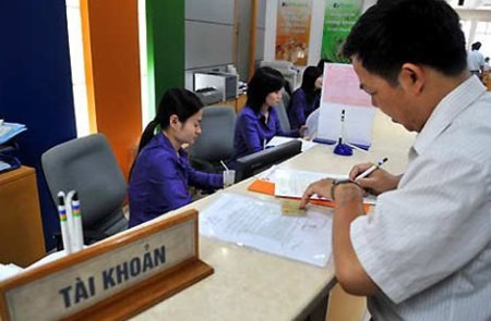 Khối ngoại liên tục rót tiền mua chứng khoán - ảnh 1