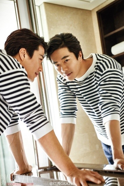 Tài tử Kwon Sang Woo khoe cơ 6 múi hoàn hảo ở tuổi 40 - ảnh 4