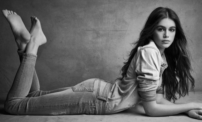 Con gái Cindy Crawford 16 tuổi đã sở hữu dáng vóc tuyệt đẹp - ảnh 1