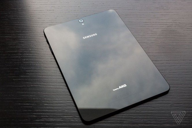 Samsung tung Galaxy Tab S3 cạnh tranh iPad - ảnh 2
