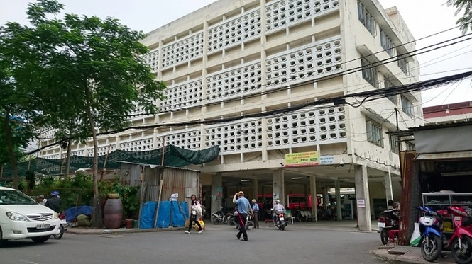 Xử lý xe dù, bến lậu tại TP.HCM: Có hay không việc “trên bảo dưới không nghe”? - ảnh 1