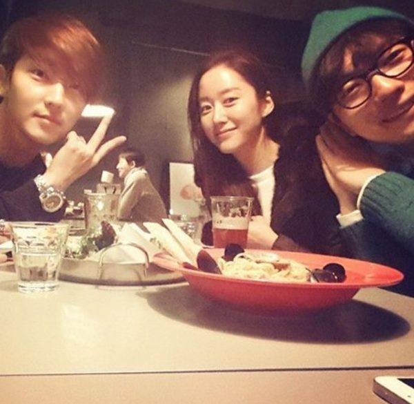 Mỹ nam Lee Jun Ki bí mật hẹn hò trong 2 năm qua? - ảnh 2
