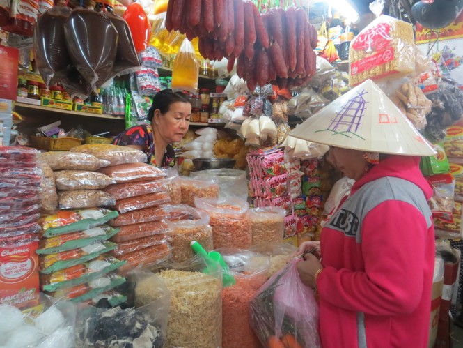 Người dân TPHCM xu hướng thích 'sản vật quê' ăn Tết - ảnh 1