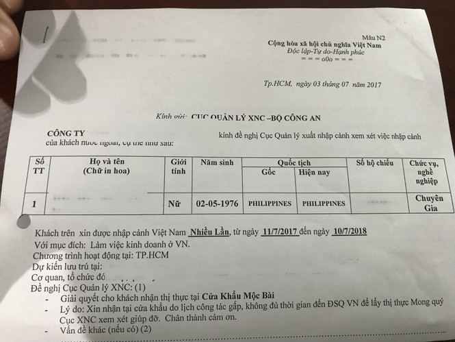 Khi đại gia Việt tung chiêu thuê “ôsin” ngoại - ảnh 1