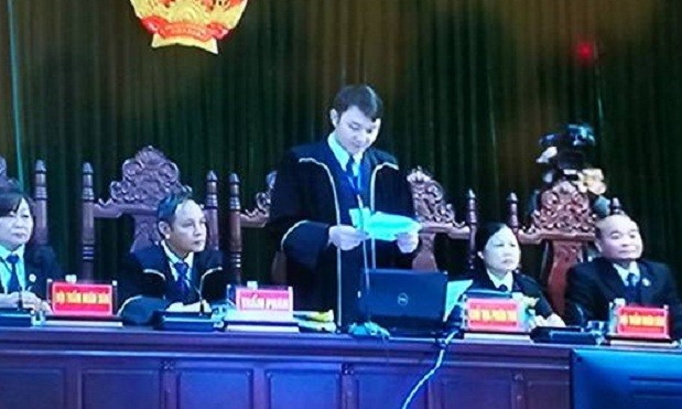 phiên tòa xử hà văn thắm - ảnh 2