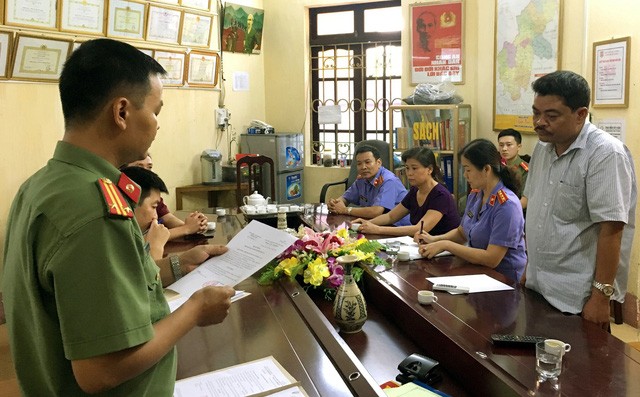 Khởi tố, bắt tạm giam người