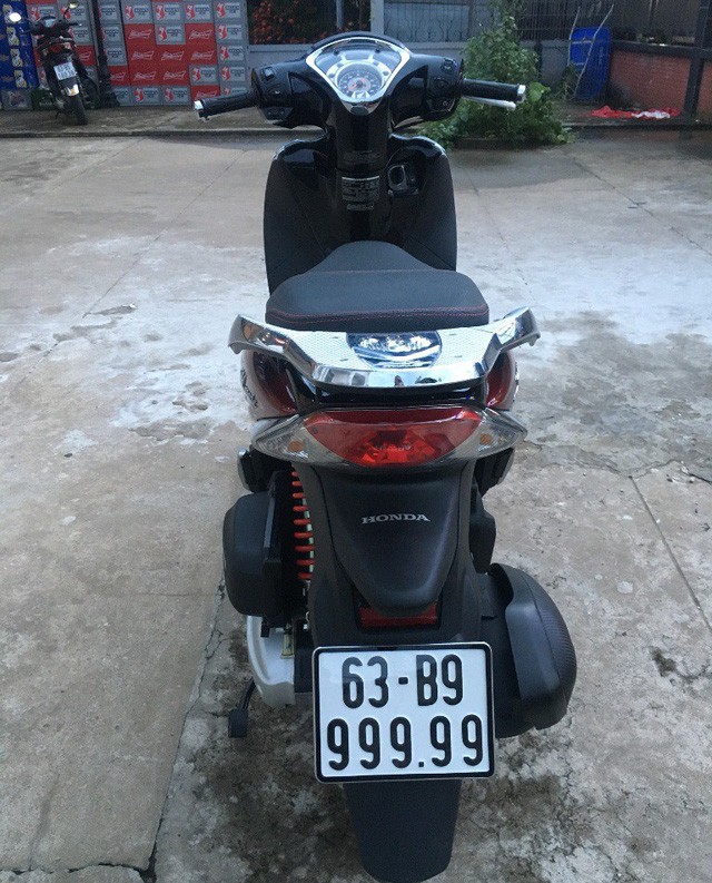 Xe SH mode cũ bán được nửa tỷ đồng nhờ... biển số “đẹp nhất tỉnh” - ảnh 1