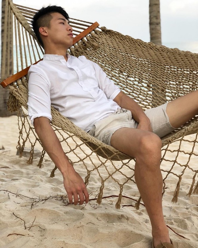 Lãng tử xứ Đài: chủ shop hoa với thân hình siêu mẫu thiêu đốt hàng triệu ánh nhìn - ảnh 7