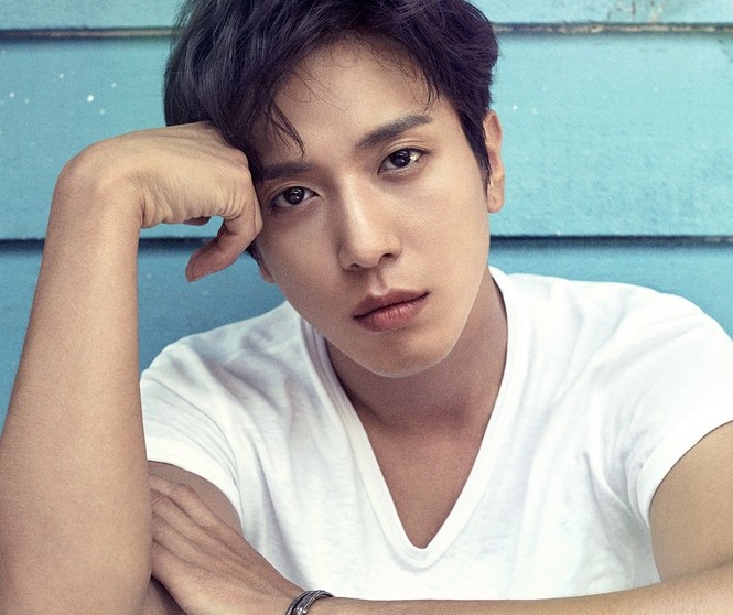 Giúp Yonghwa (CNBlue) gian lận điểm thi, giáo sư Đại học phải ngồi tù - ảnh 2